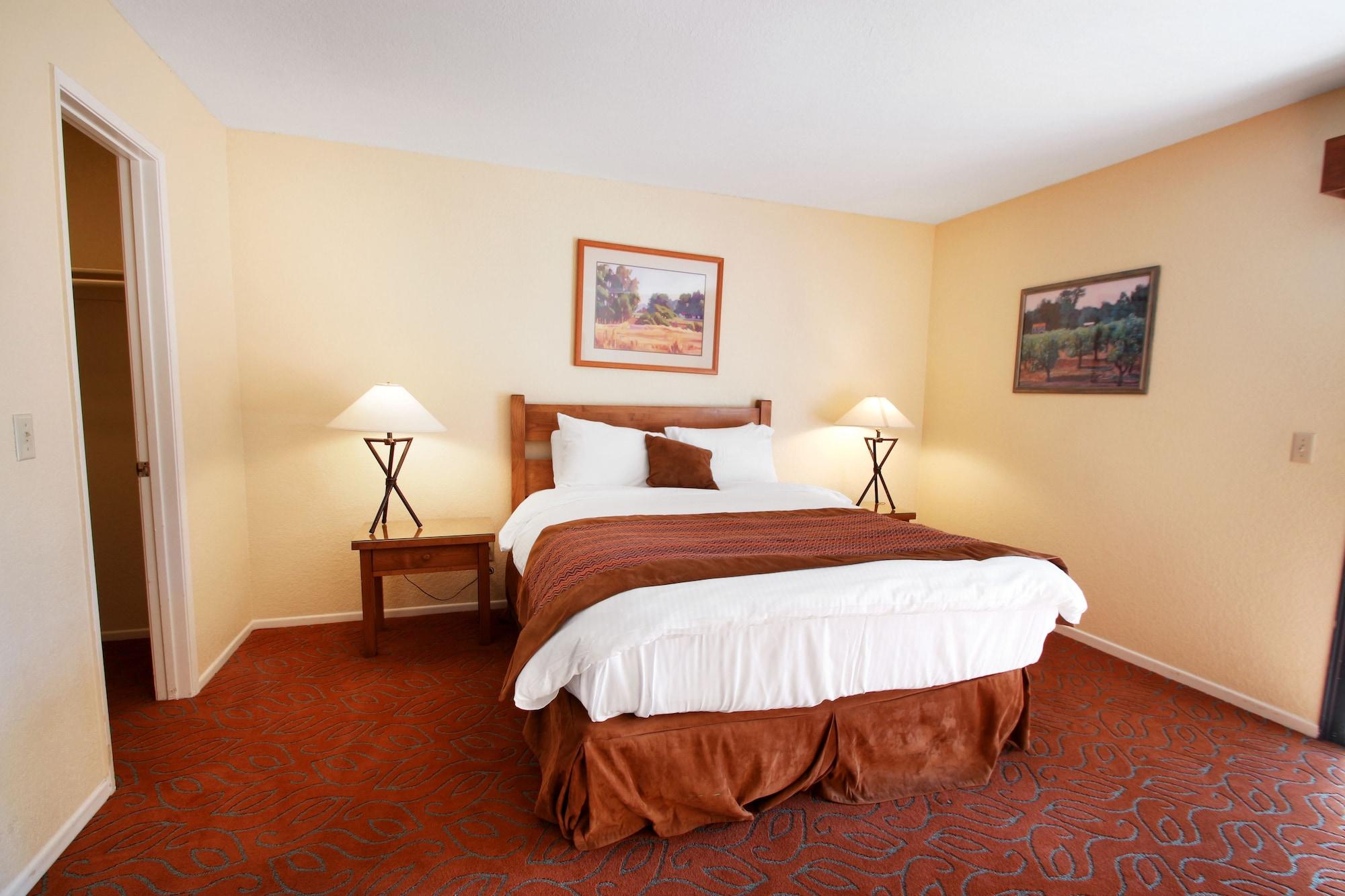 Riviera Oaks Resort